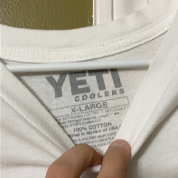 Yeti graphic tee - Picture 2 of 2